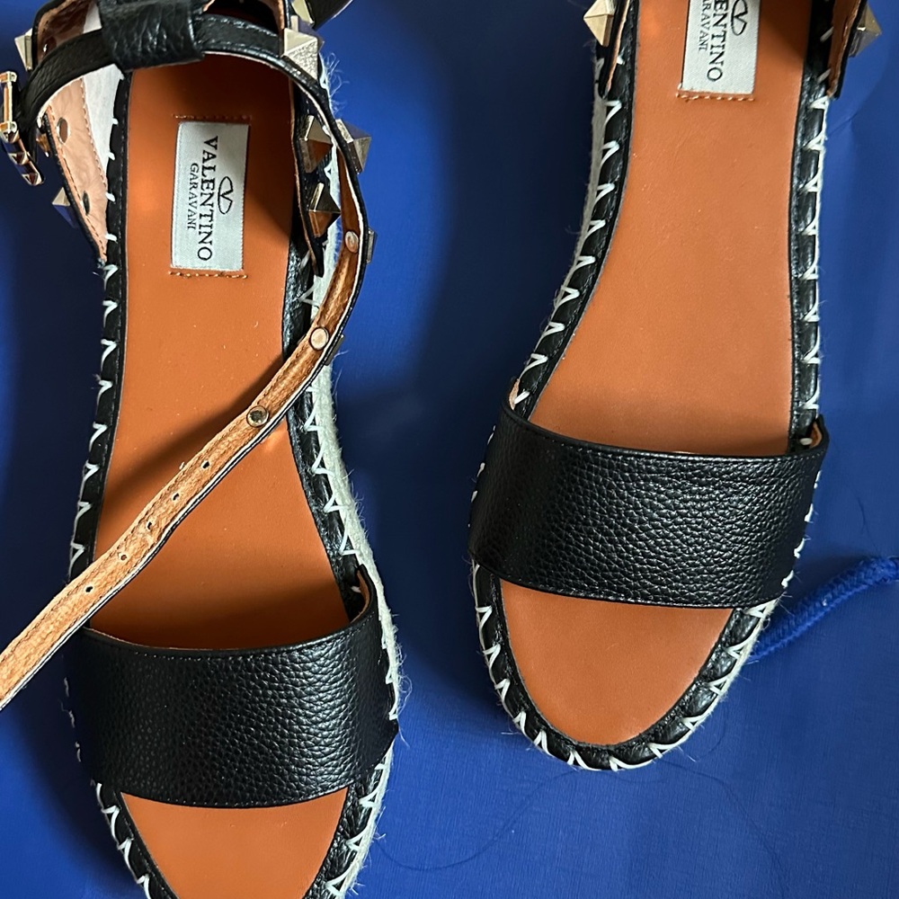 Valentino Garavani Black and Brown Sandals with Whipstitch Detail